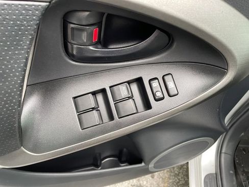 Used 2011 Toyota RAV4 4WD image 13