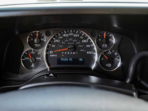 Used 2017 GMC Savana 3500 LS image 17