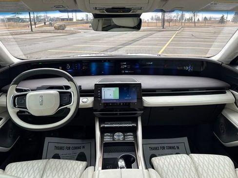 Used 2024 Lincoln Nautilus Black Label image 14