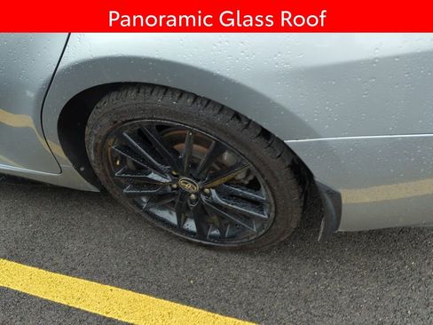 Used 2021 Toyota Camry XSE image 5