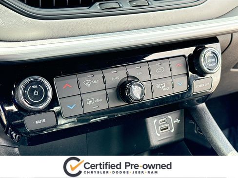Used 2024 Jeep Compass Limited AWD/4WD image 10
