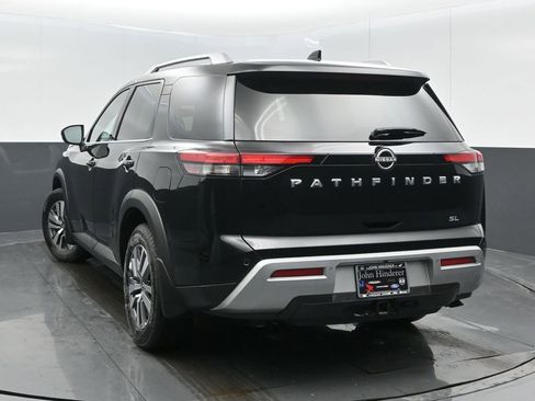 Used 2022 Nissan Pathfinder SL image 6