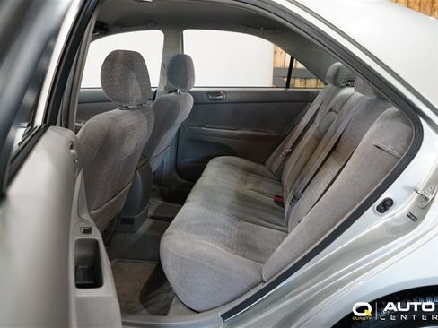 Used 2003 Toyota Camry LE FWD image 22