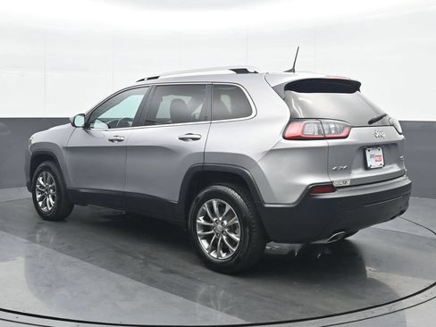 Used 2019 Jeep Cherokee Latitude Plus AWD/4WD image 4