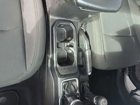 Used 2018 Jeep Wrangler Unlimited Sport S image 45