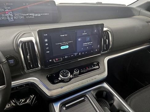 New 2026 Ford Expedition Tremor image 16