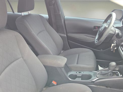 Used 2025 Toyota Corolla LE image 16