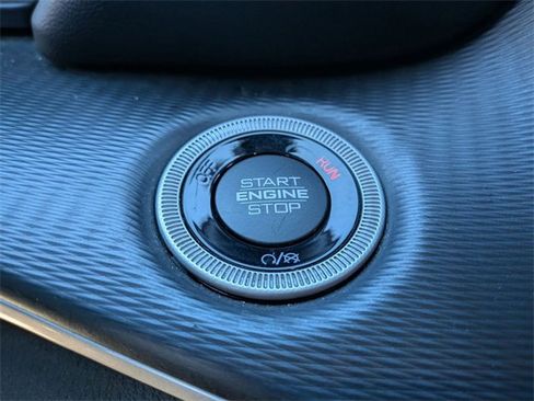 Certified 2023 Jeep Grand Cherokee L Laredo image 20