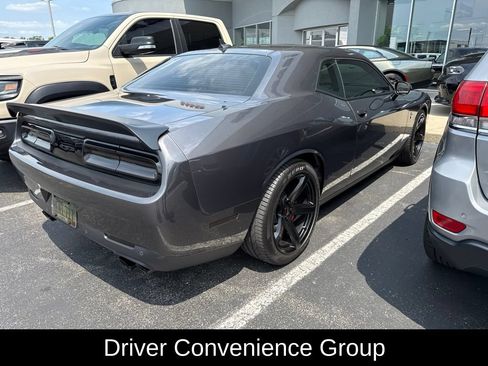 Used 2022 Dodge Challenger SRT Hellcat w/ Plus Package RWD image 3