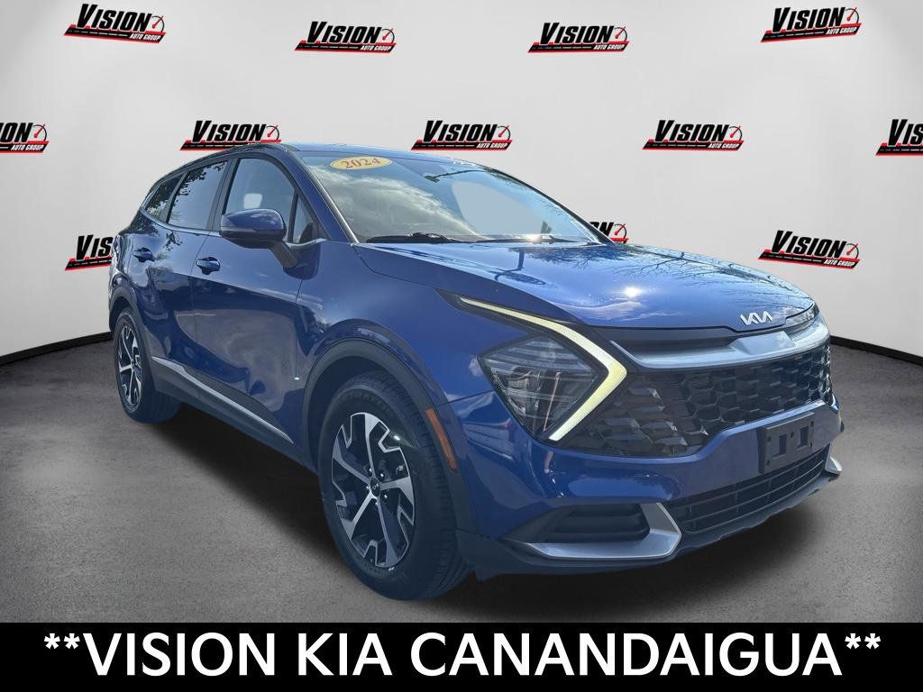 Certified 2024 Kia Sportage EX FWD image 3