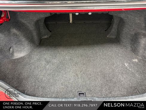 Used 2013 Toyota Camry LE FWD image 39