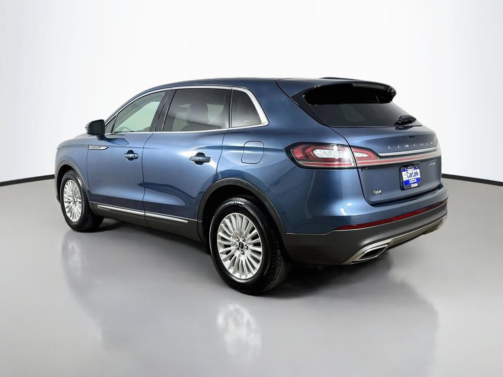 Used 2019 Lincoln Nautilus Premier AWD/4WD image 5