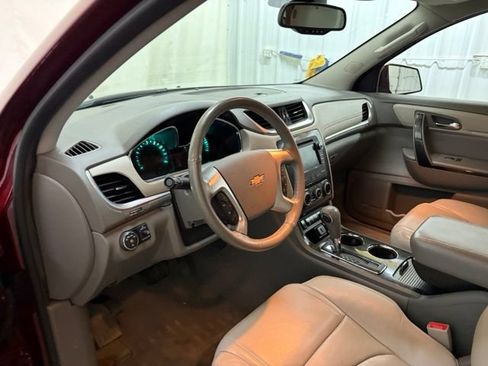 Used 2017 Chevrolet Traverse Premier AWD/4WD image 27