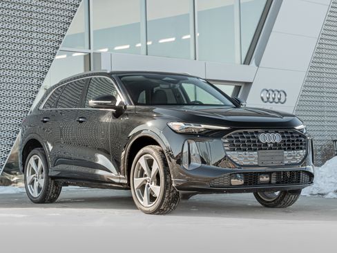 New 2025 Audi Q5 Premium Plus image 1