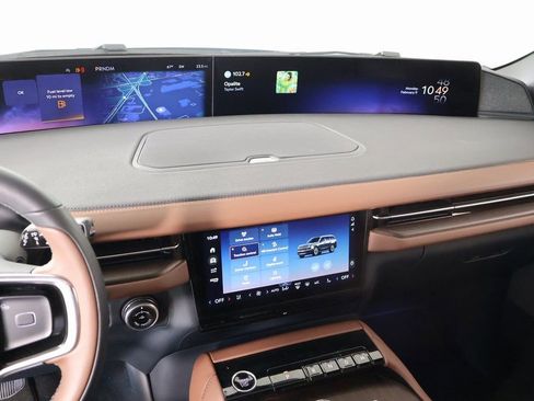 New 2026 Lincoln Navigator Reserve AWD/4WD image 5