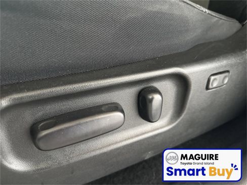 Used 2021 Toyota Tacoma TRD Off-Road image 15