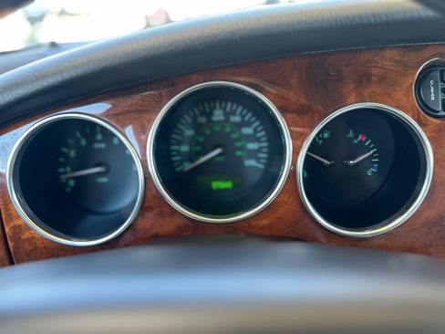 Used 2003 Jaguar XK8 Convertible image 25