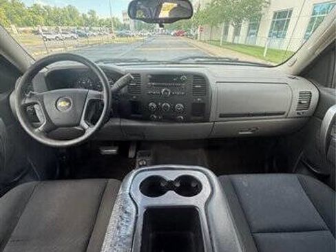 Used 2011 Chevrolet Silverado 1500 LS AWD/4WD image 5