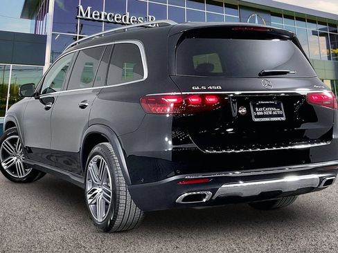Used 2026 Mercedes-Benz GLS 450 GLS 450 image 2
