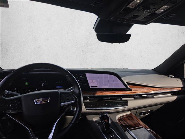 Used 2023 Cadillac Escalade Premium Luxury AWD/4WD image 19
