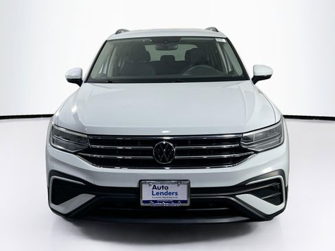 Used 2023 Volkswagen Tiguan S image 2