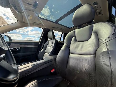 Used 2022 Volvo XC90 T8 Inscription image 27