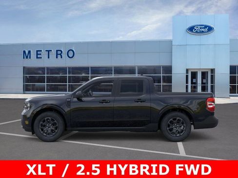 New 2025 Ford Maverick XLT image 4