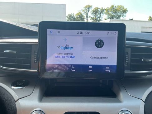 Certified 2022 Ford Explorer XLT w/ Equipment Group 202A RWD image 26