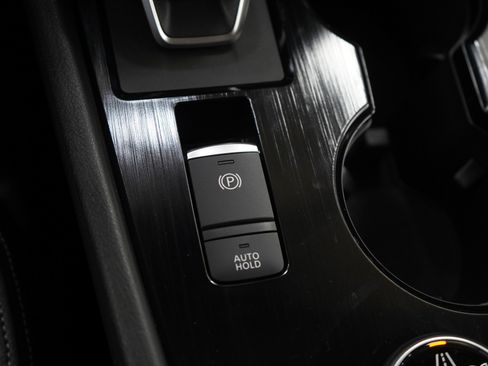 Used 2025 Nissan Rogue SL image 26