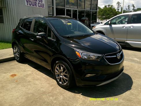Used 2019 Buick Encore Sport Touring FWD image 5