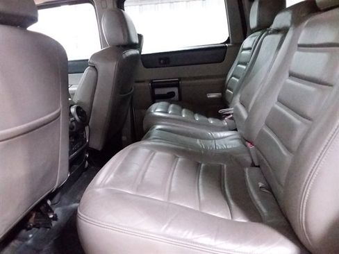 Used 2004 HUMMER H2 w/ Preferred Equipment Group AWD/4WD image 15