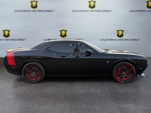 Used 2016 Dodge Challenger R/T Scat Pack RWD image 6