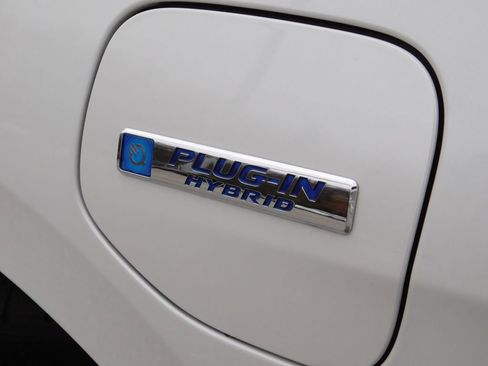 Used 2018 Honda Clarity Touring image 12