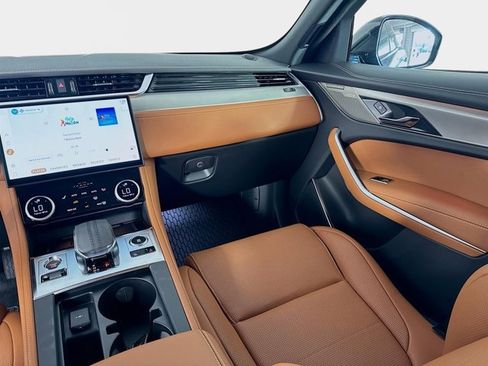 New 2026 Jaguar F-PACE R-Dynamic S image 26