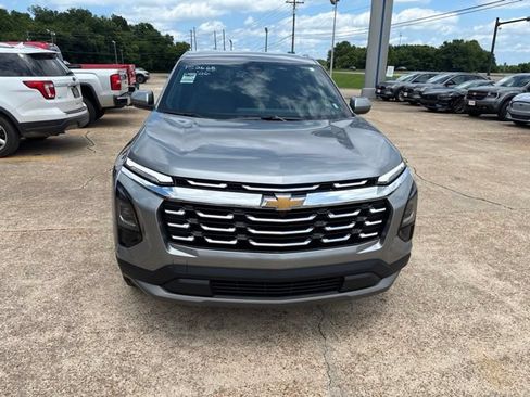 Used 2026 Chevrolet Equinox LT w/ Convenience Package II FWD image 4