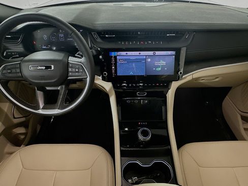 Used 2026 Jeep Grand Cherokee L Limited RWD image 27