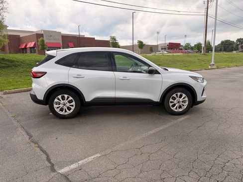 Used 2025 Ford Escape Active w/ Cold Weather Package FWD image 8