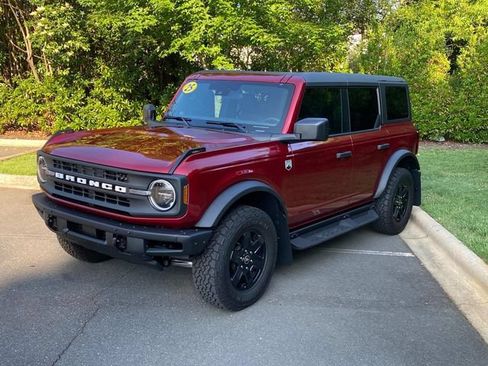 Used 2025 Ford Bronco Big Bend w/ Black Diamond Package AWD/4WD image 3