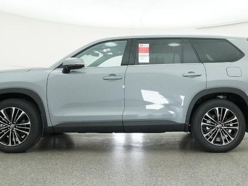 New 2026 Toyota Grand Highlander Hybrid MAX Platinum image 20