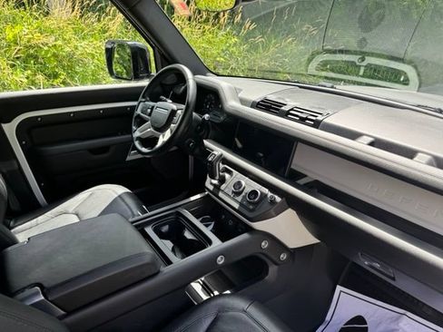 Used 2024 Land Rover Defender 110 S AWD/4WD image 19