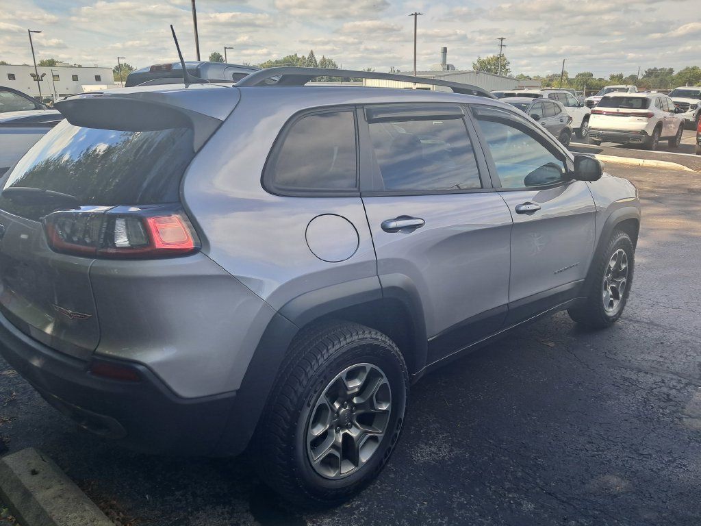 Used 2020 Jeep Cherokee Trailhawk w/ Cold Weather Group AWD/4WD image 7