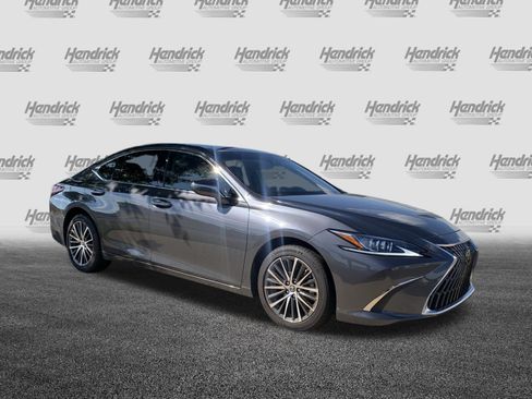 Used 2025 Lexus ES 350 w/ Premium Package FWD image 2
