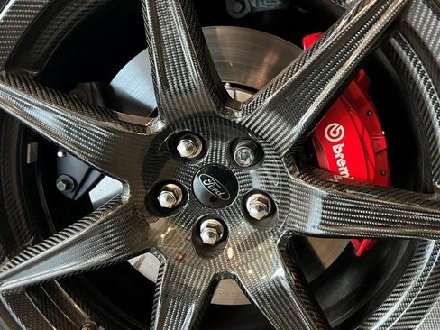 Used 2022 Ford Mustang Shelby GT500 w/ Carbon Fiber Track Pack image 12