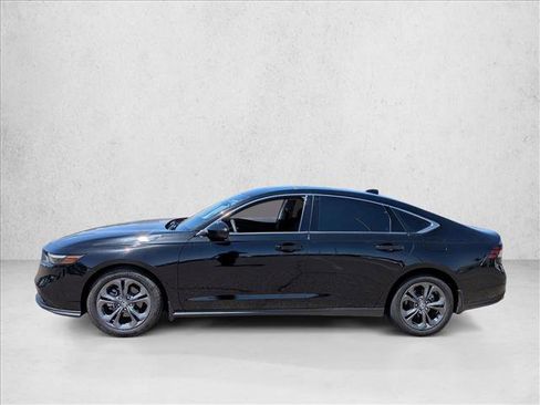 Used 2023 Honda Accord EX image 8