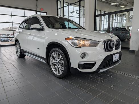 Used 2017 BMW X1 xDrive28i image 1