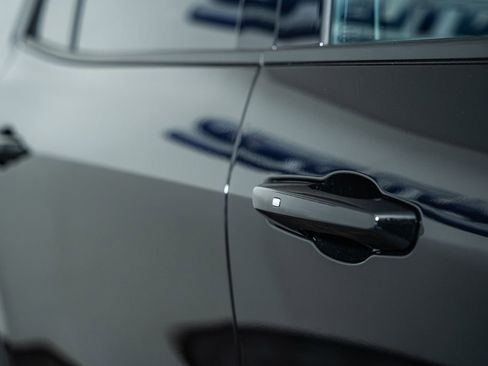 New 2026 Chevrolet Traverse LT w/ Sun and Wheel Package image 16