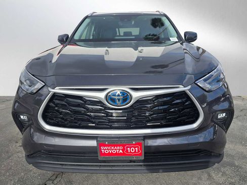 Used 2022 Toyota Highlander XLE image 8