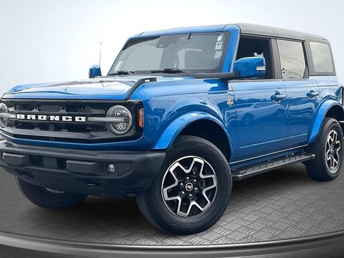 Used 2021 Ford Bronco Outer Banks image 12