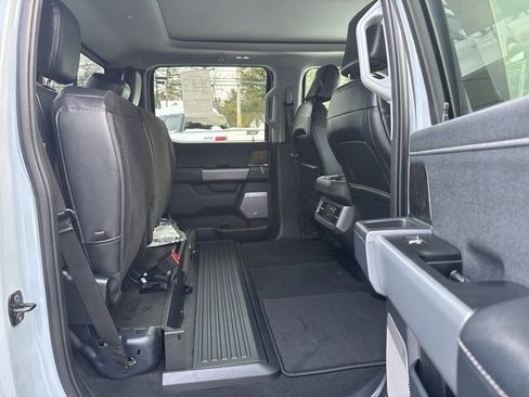 Used 2024 Ford F250 Lariat w/ Sport Appearance Package image 19