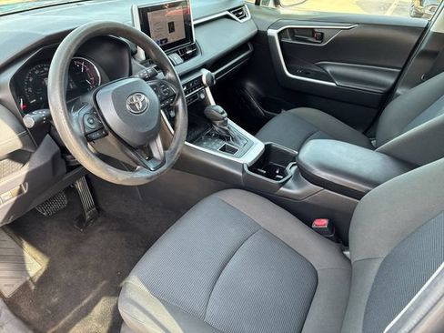 Used 2023 Toyota RAV4 LE AWD/4WD image 11